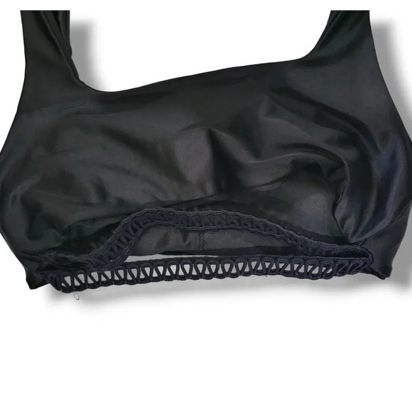 Women’s Black Pullover Bikini Swim Top with Removable Cups - Small - Picture 3 of 8